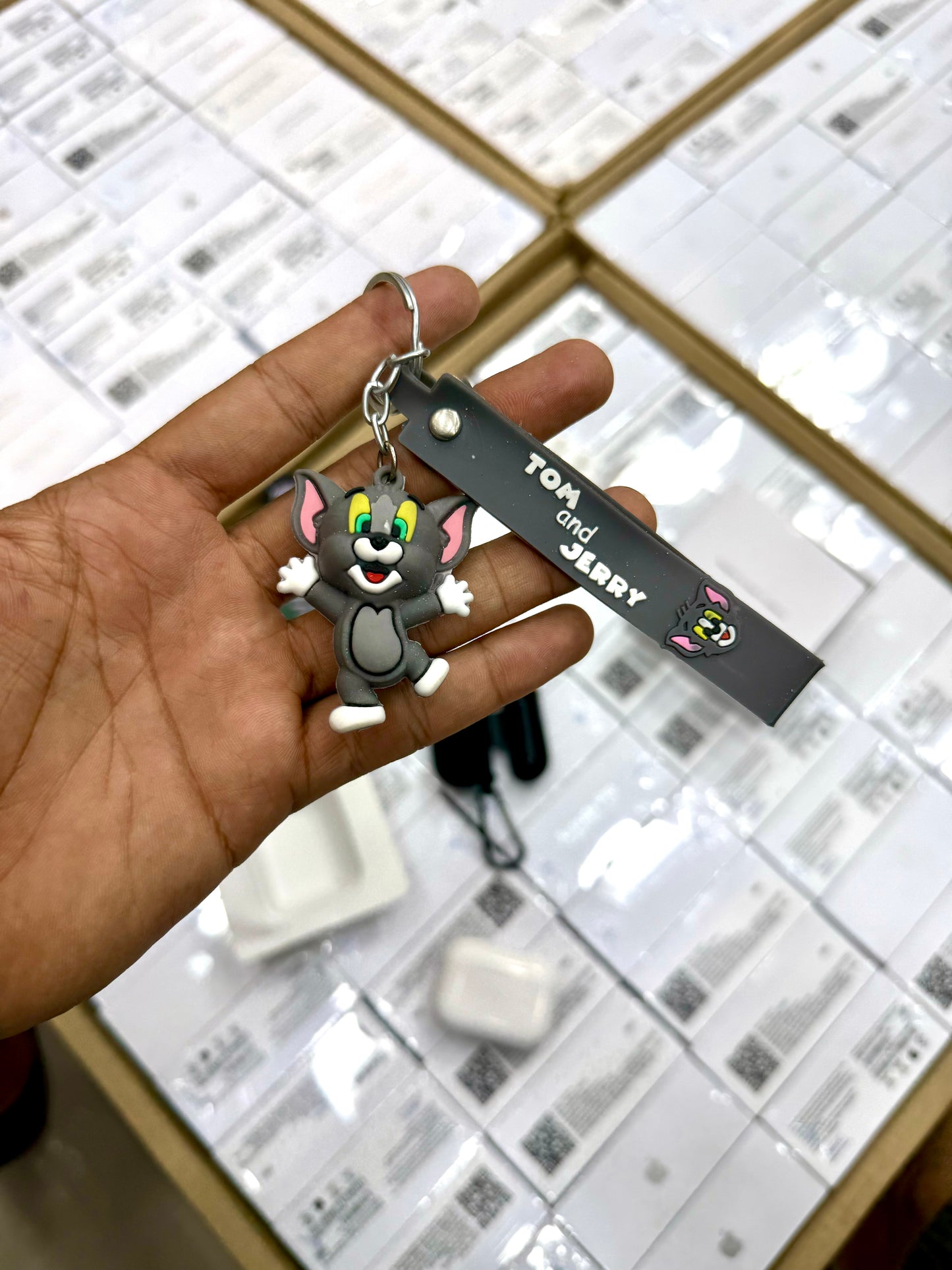 Aerpods Pro 2 | Silicon Case | Keychain (6 months warranty)