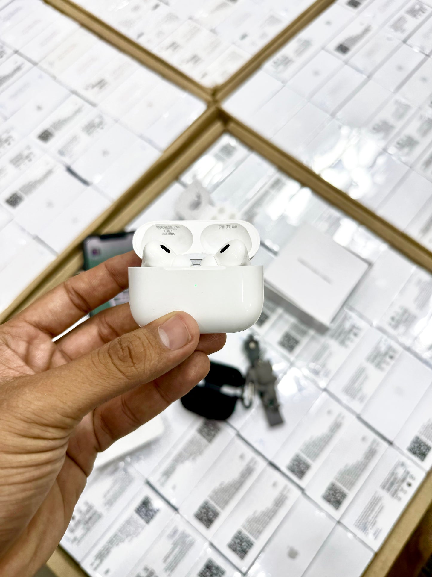 Aerpods Pro 2 | Silicon Case | Keychain (6 months warranty)