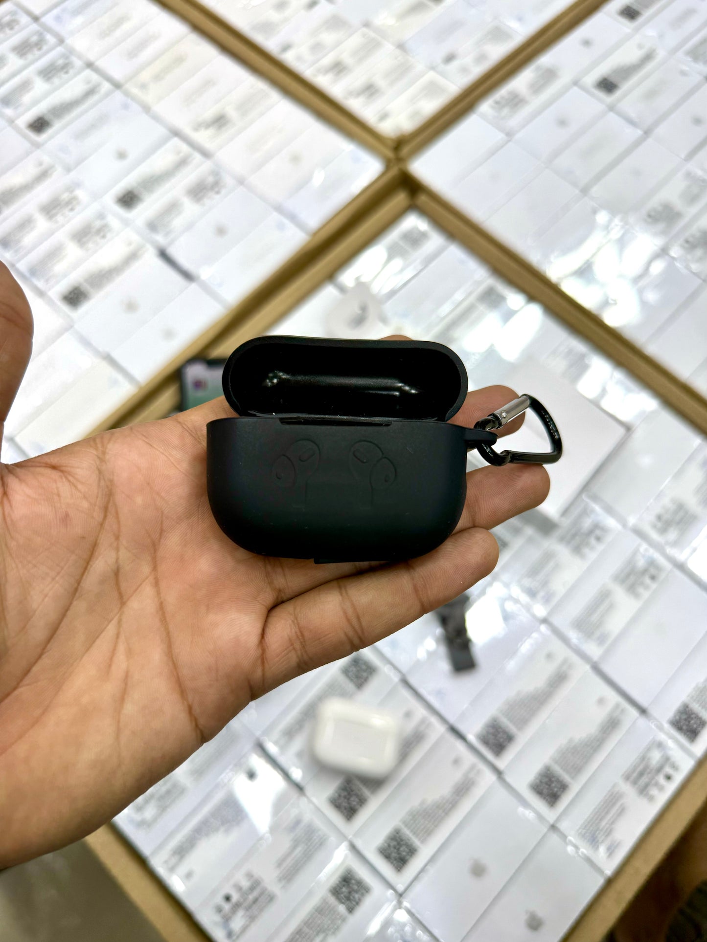 Aerpods Pro 2 | Silicon Case | Keychain (6 months warranty)