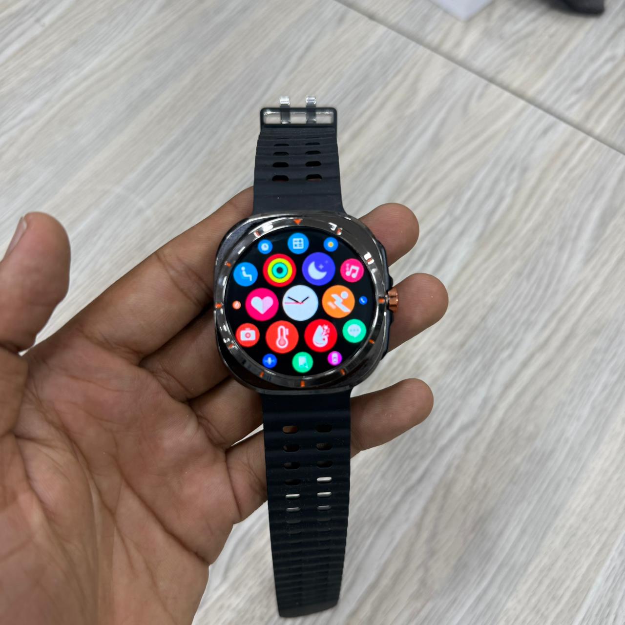 Sam Ultra Smart Watch + Buds 3 Pro + Metal Strap + Keychain | (6 months warranty)