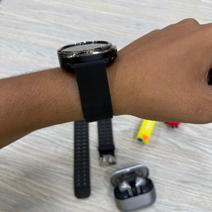 Sam Ultra Smart Watch + Buds 3 Pro + Metal Strap + Keychain | (6 months warranty)